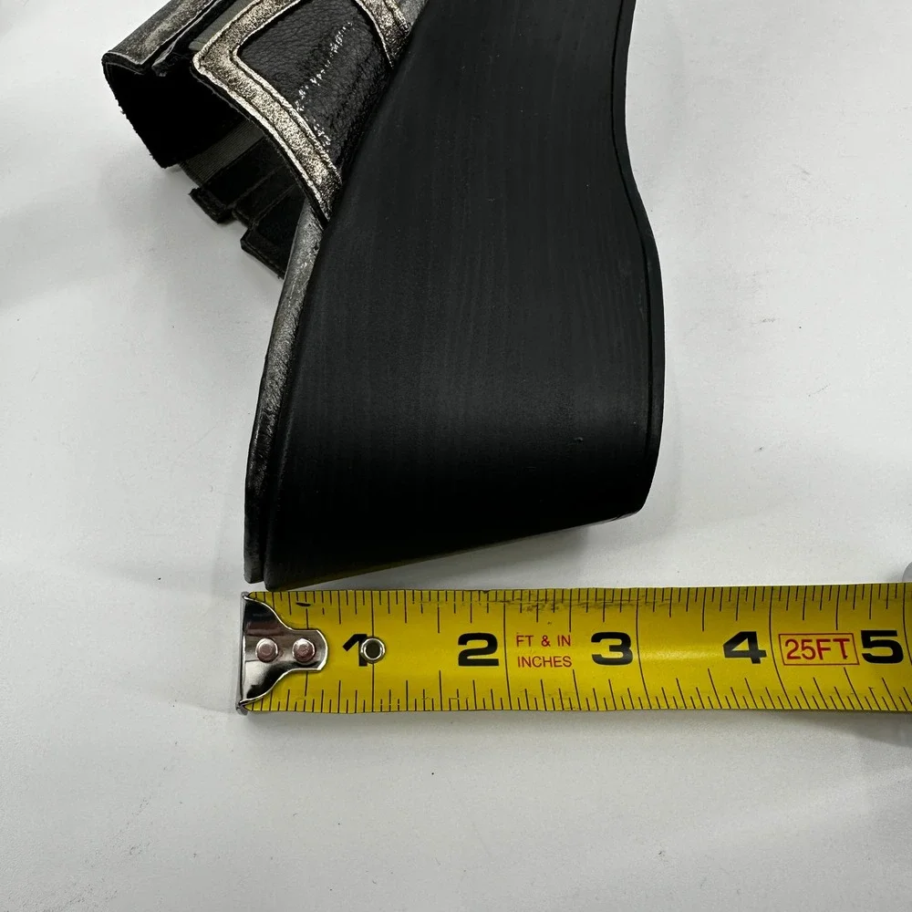 Naot preowned see